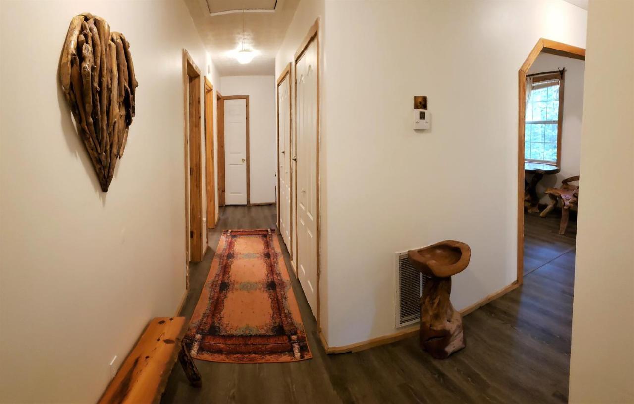 Ridge Retreat At Hearthstone Cabins And Camping - Pet Friendly Helen Exterior photo