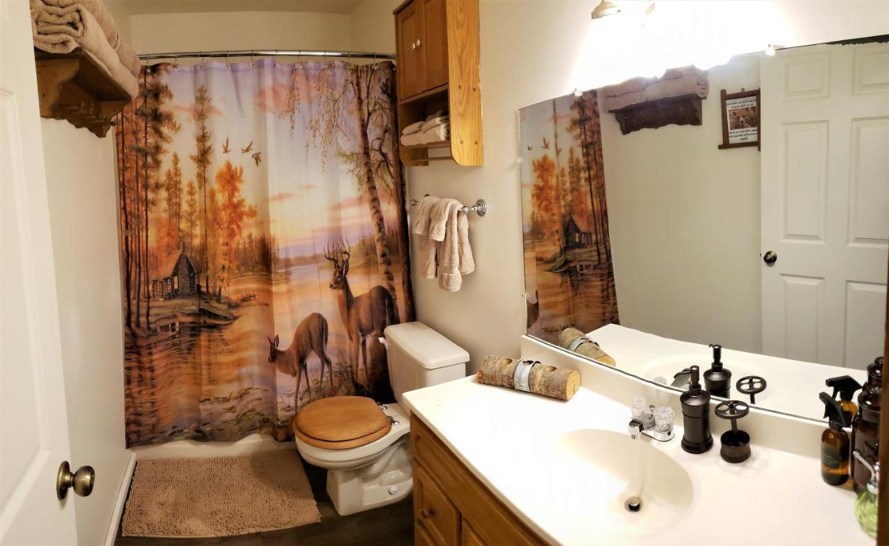 Ridge Retreat At Hearthstone Cabins And Camping - Pet Friendly Helen Exterior photo