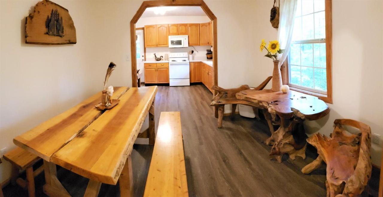 Ridge Retreat At Hearthstone Cabins And Camping - Pet Friendly Helen Exterior photo